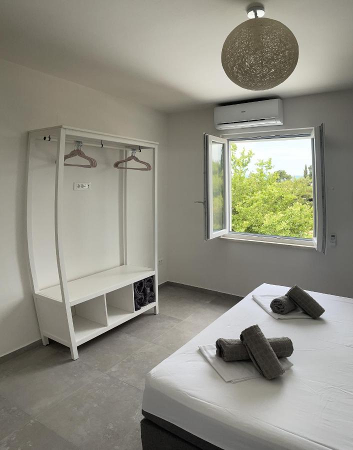 Sandra Apartments Makarska Exterior photo